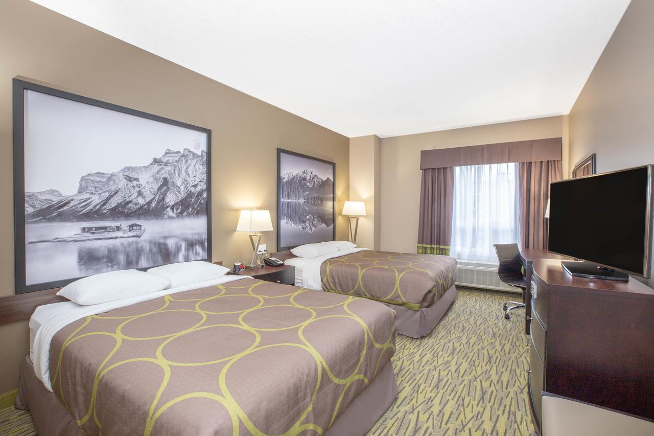 Super 8 By Wyndham Canmore Exterior foto