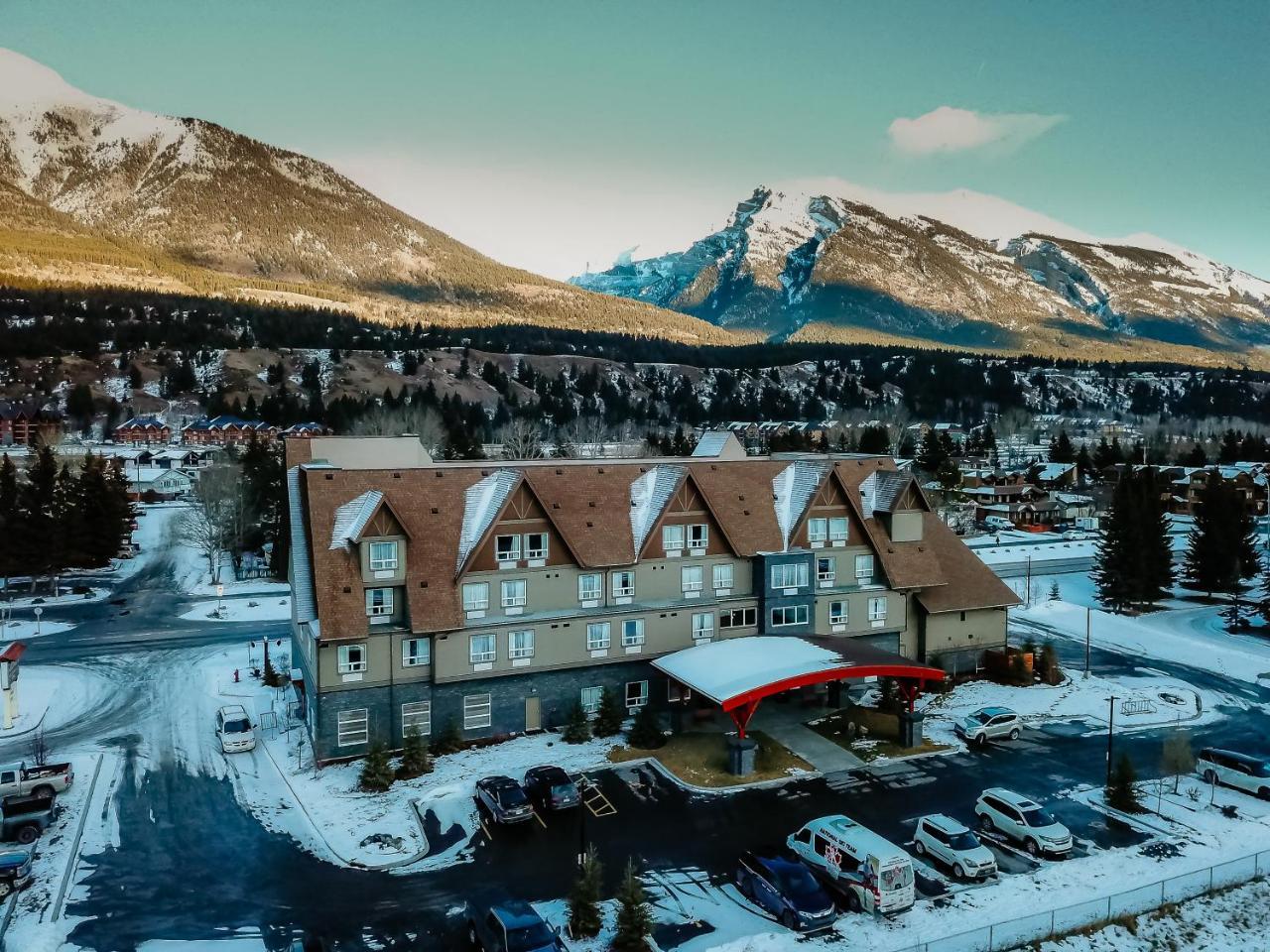 Super 8 By Wyndham Canmore Exterior foto